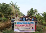 PKTD / ADDK Warga Desa Galih Sari bergotong-royong Bersihkan Parit Tersier