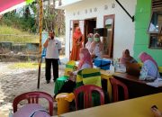 Warga Desa Suka Damai Baru Beramai- Ramai Ikut Vaksin Masal Gratis