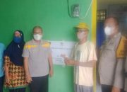 Pemdes Jembatan Gantung Salurkan BLT-DD Periode Juni Kepada Warga Kurang Mampu Terdampak Covid-19