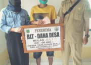 Pemdes Tanjung Bali Salurkan BLT-DD Kepada Warga Kurang Mampu Terdampak Covid-19