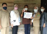 Pemdes Karang Anyar Salurkan BLT-DD Periode Bulan September 2021