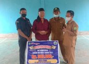 Pemdes Letang Serahkan BLT-DD Periode Bulan Oktober 2021