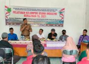 Pemdes Loka Jaya Adakan Pelatihan Usaha Kelompok Industri Kerajinan