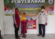 Pemdes Simpang Bayat Serahkan BLT-DD Periode Bulan November 2021