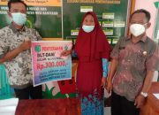 Pemdes Mekar Jaya Serahkan BLT-DD Periode Bulan November 2021