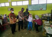 SD Mulya Agung dan SD Madya Mulya Didampingi Koramil 0401-04 Laksanakan Vaksin