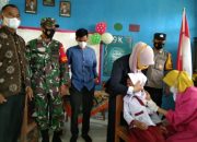 Kades Pangkalan Jaya Pantau Pelaksanaan vaksin Di SD Negeri 4 Pangkalan Jaya