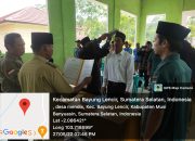 Kades Mendis Lantik Satu Orang Perangkat Desa