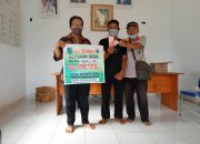 Pemdes Mekar Sari Salurkan BLT-DD Tahap I Periode Januari-Maret 2022 Bagi Warga Kurang Mampu