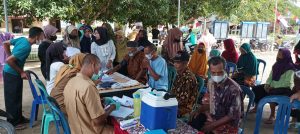 Pemdes Sungai Batang Salurkan BLT-DD Tahap III 2022 Dan Vaksin Booster