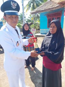 Memperingati HUT RI Ke-77 Pemdes Karang Sari Laksanakan Upacara Bendera 17 Agustus 