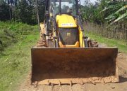 Pemdes Talang Mandung Perbaiki Jalan Di Dalam Wilayah Desa Bersumber Dari Bantuan PT Pertamina Field Pendopo