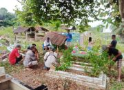 Pemdes Jirak Adakan Giat Jum’at Bersih Gotong Royong Pembersihan Pemakaman Umum Dalam Menyambut Bulan Suci Ramadhan 