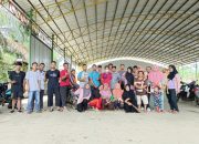 Dalam Rangka Menyambut Bulan Suci Ramadhan Pemdes Sereka Adakan Kegiatan Gotong Royong Membersihkan Masjid