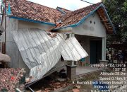Hujan Deras Disertai Angin Kencang Rusak Belasan Rumah