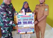 Pemdes Agung Jaya Salurkan BLT-DD Tahap 1 Januari-Maret 2023 Sebanyak 23 KPM