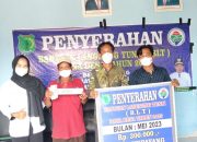 Pemdes Kepayang Salurkan BLT-DD Tahap II Bulan April-Juni 2023 Sebanyak 64 KPM Pada Keluarga Kurang Mampu
