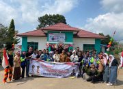 Memeriahkan HUT RI ke-78 SMK Negeri 1 BHL Gelar Pawai Karnaval Keliling Desa Bukit Selabu