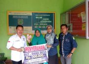 Pemdes Seratus Lapan Salurkan BLT-DD Tahap III Bulan Juli Dan Agustus 2023 Sebanyak 27 KPM Pada Keluarga Kurang Mampu