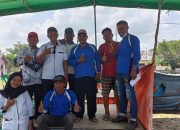 Kades Karang Rejo Bagikan Hadiah Bagi Pemenang Lomba HUT RI Ke 78 Tahun