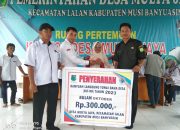 Pemdes Mulya Jaya Salurkan BLT-DD Priode 4 Bulan Oktober-Desember 2023 Sebanyak 33 KPM Pada Keluarga Kurang Mampu