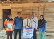 Pemdes Sungai Napal Salurkan BLT-DD Periode IV Bulan Oktober-Desember 2023 Sebanyak 22 KPM Pada Keluarga Kurang Mampu