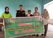 Untuk Meringankan Beban Keluarga Kurang Mampu Pemdes Sungai Batang Salurkan BLT Tahap 1 Tahun 2024