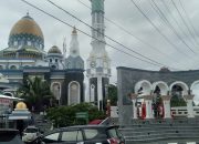 Masjid Raya Abdul Kadim “Kursi Patah” Desa Epil Ramai Dikunjungi Pelancong Luar Daerah