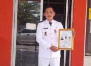 Kades Margo Mulyo Terima Penghargaan Desa Mandiri Dari Menteri Desa
