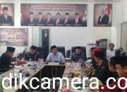 Edi Heriyanto,SH.pimpin RDP Sengketa Pemecatan Eks Satpam PT Pinago Utama,Tbk di ruang Rapat Fraksi Partai Gerindra