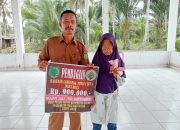 Pemdes Mulya Agung Salurkan BLT-DD Periode Juli-September Sebanyak 19 KPM Tahun 2024