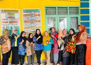 TP-PKK Desa Sereka Melaksanakan Posyandu Balita Dan PMT