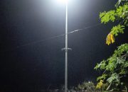 Desa Mulya Jaya Mendapat Bantuan Lampu Jalan Bertenaga Surya Sebanyak 31 Titik Dari PUPR