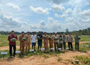 Pemdes Tanah Abang Melaksanakan Panen Semangka Dalam Rangka Program Ketahanan Pangan